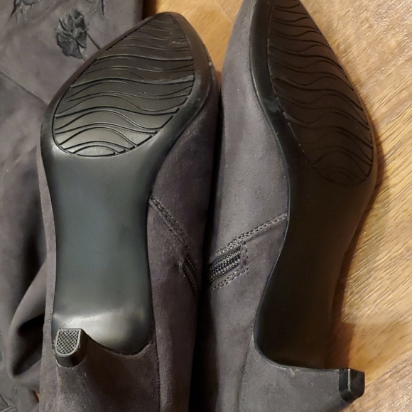 Impo Edeva Embroidery gray over the knee boots. Size 7 - Picture 6 of 12